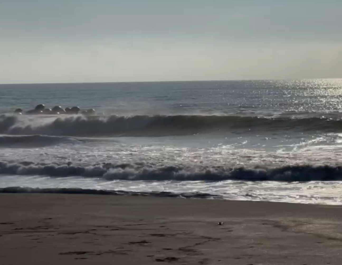 8月9日(金) 九十九里 一松海岸 波情報 | 波情報 | 最新情報 | 15年連続